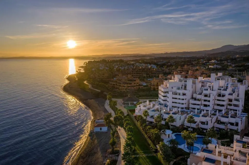 Bahia De La Plata Apartment 2- Luxury By The Sea Estepona