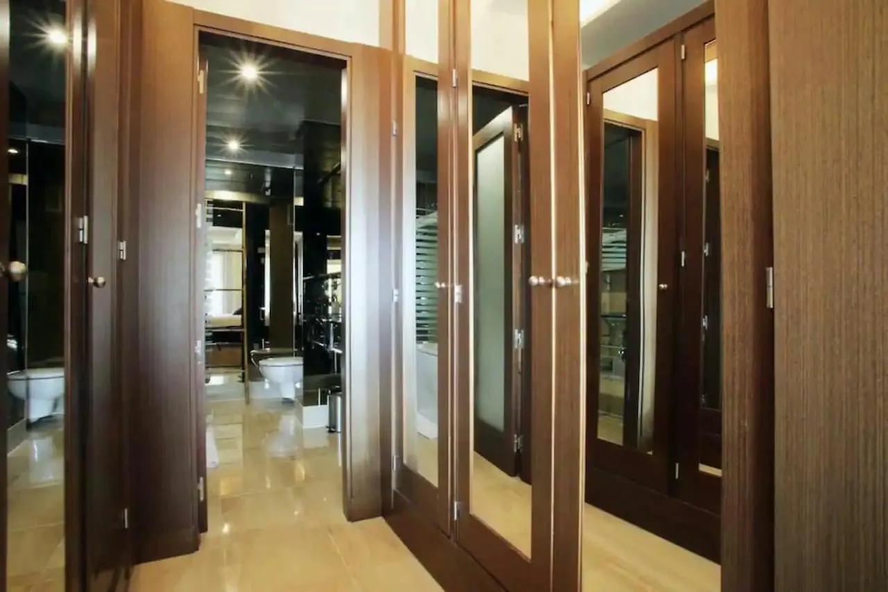 Bahia De La Plata Apartment 2- Luxury By The Sea Estepona