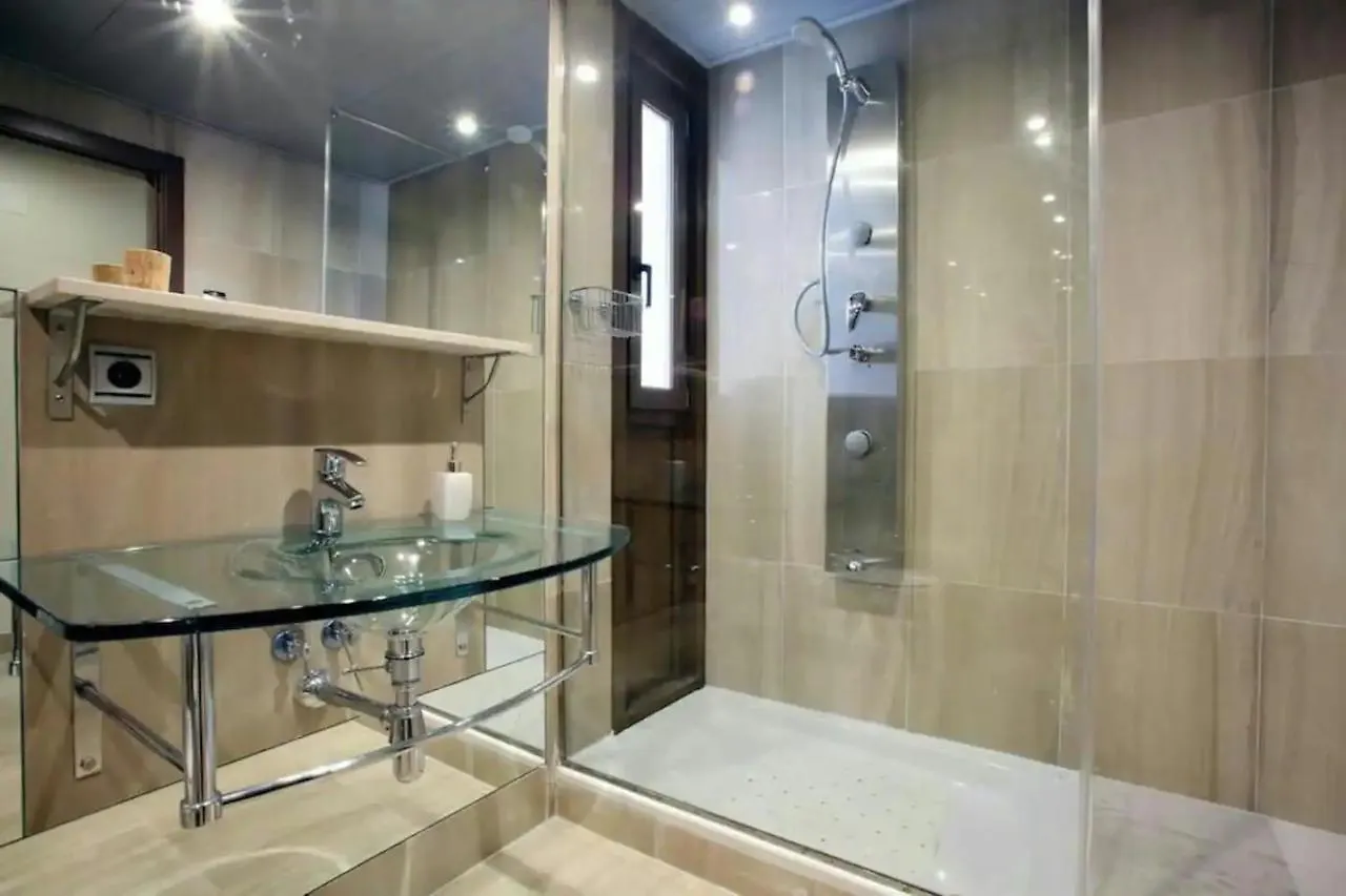 Bahia De La Plata Apartment 2- Luxury By The Sea Estepona Spain