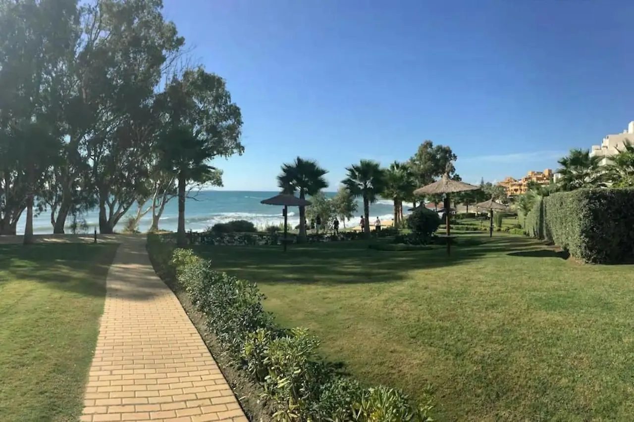 Bahia De La Plata Apartment 2- Luxury By The Sea Estepona 0*,  Spain