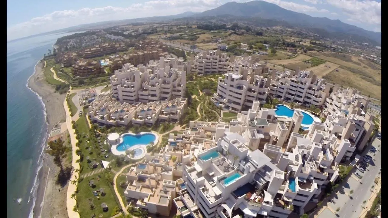 Bahia De La Plata Apartment 2- Luxury By The Sea Estepona Spain